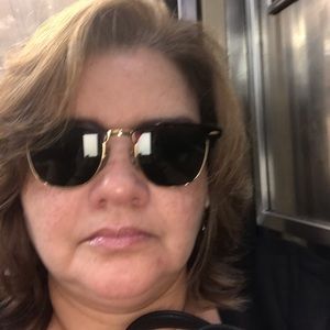 Meet your Posher, Arlene